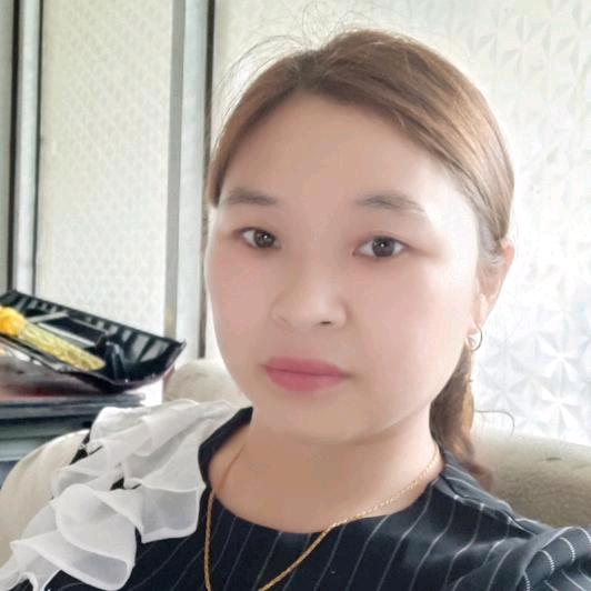龚玲