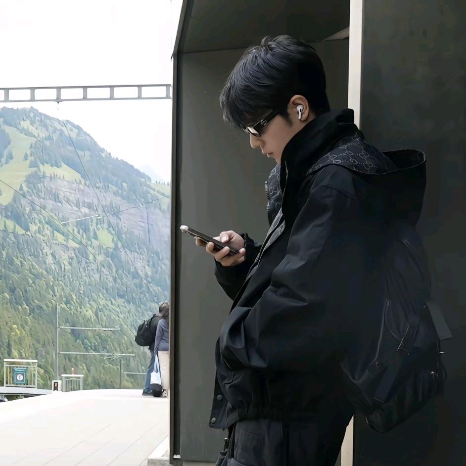 💋 柠檬不萌但很酸