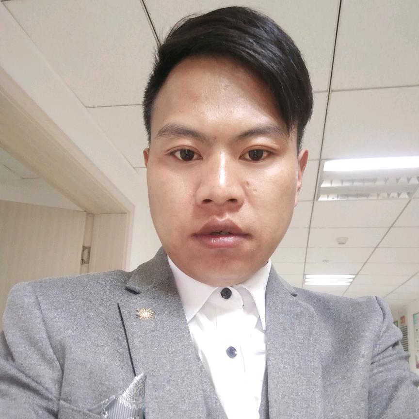 黑彝  叫     黑哥………