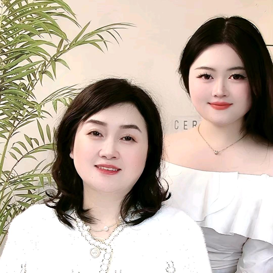 瑜老师和瑜宝