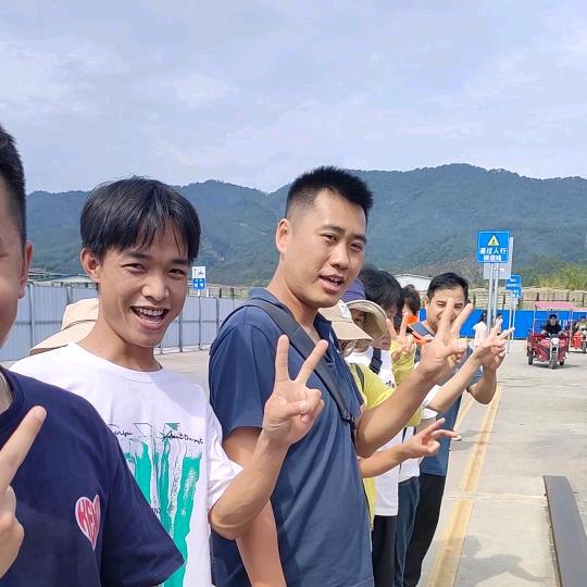 玉林首批女教练钟博士