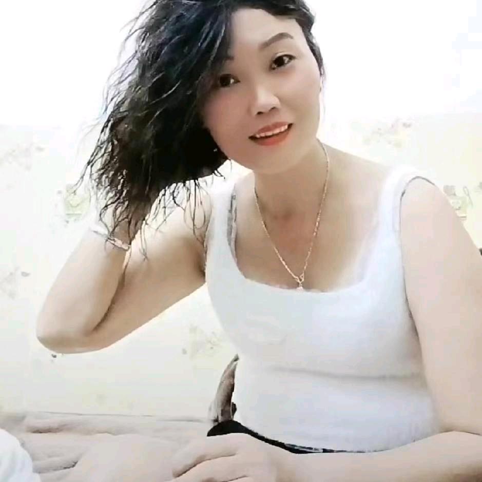 徐闻《黄雅静》