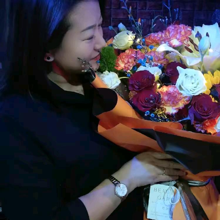 三山府邸全意罐罐茶