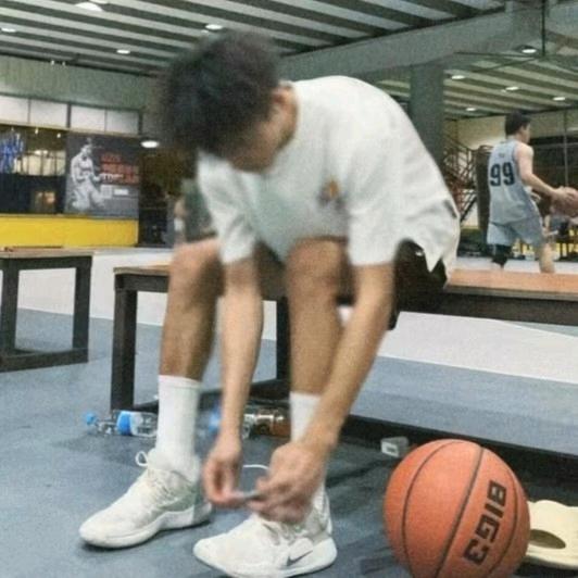 🏀