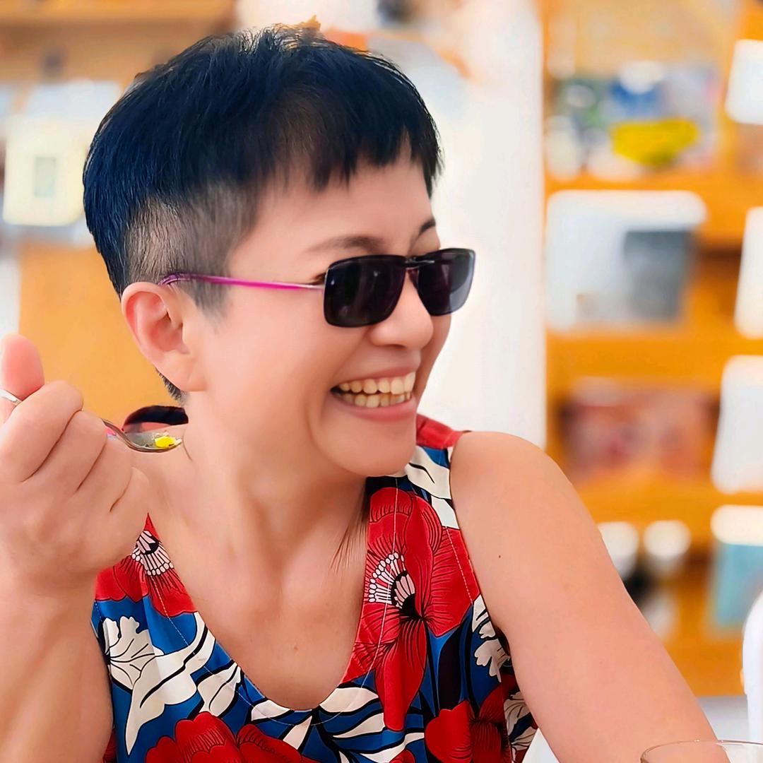 杨莉；