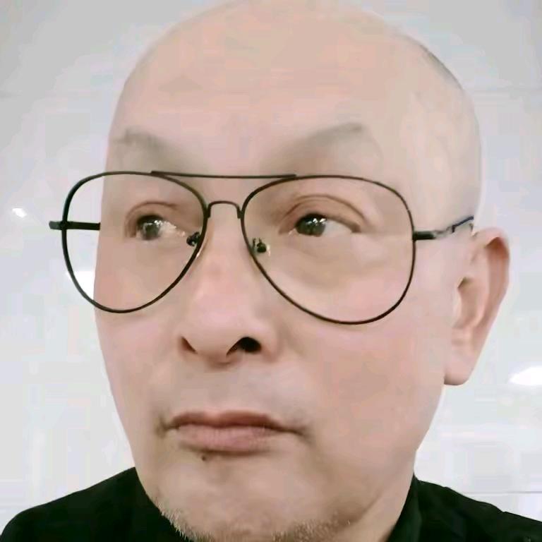 光头 🤝老李