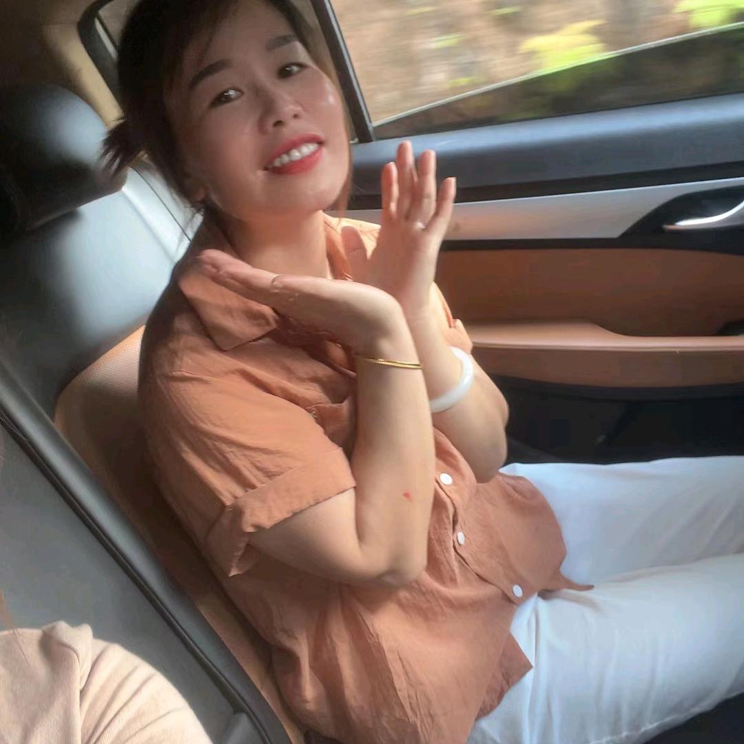 龙艳