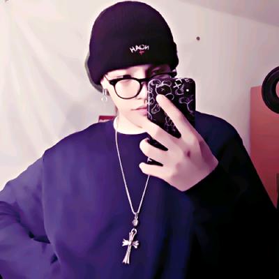 一鹿相伴 爱意绵长