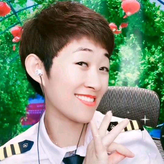 跑调的玫瑰娜姐