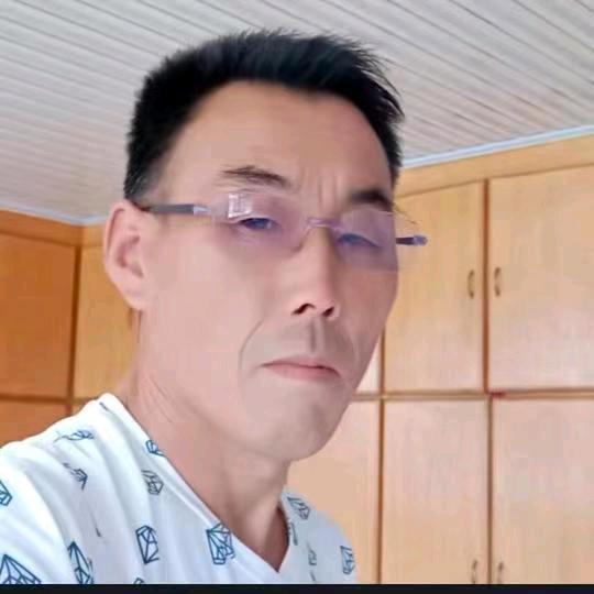 德权哥