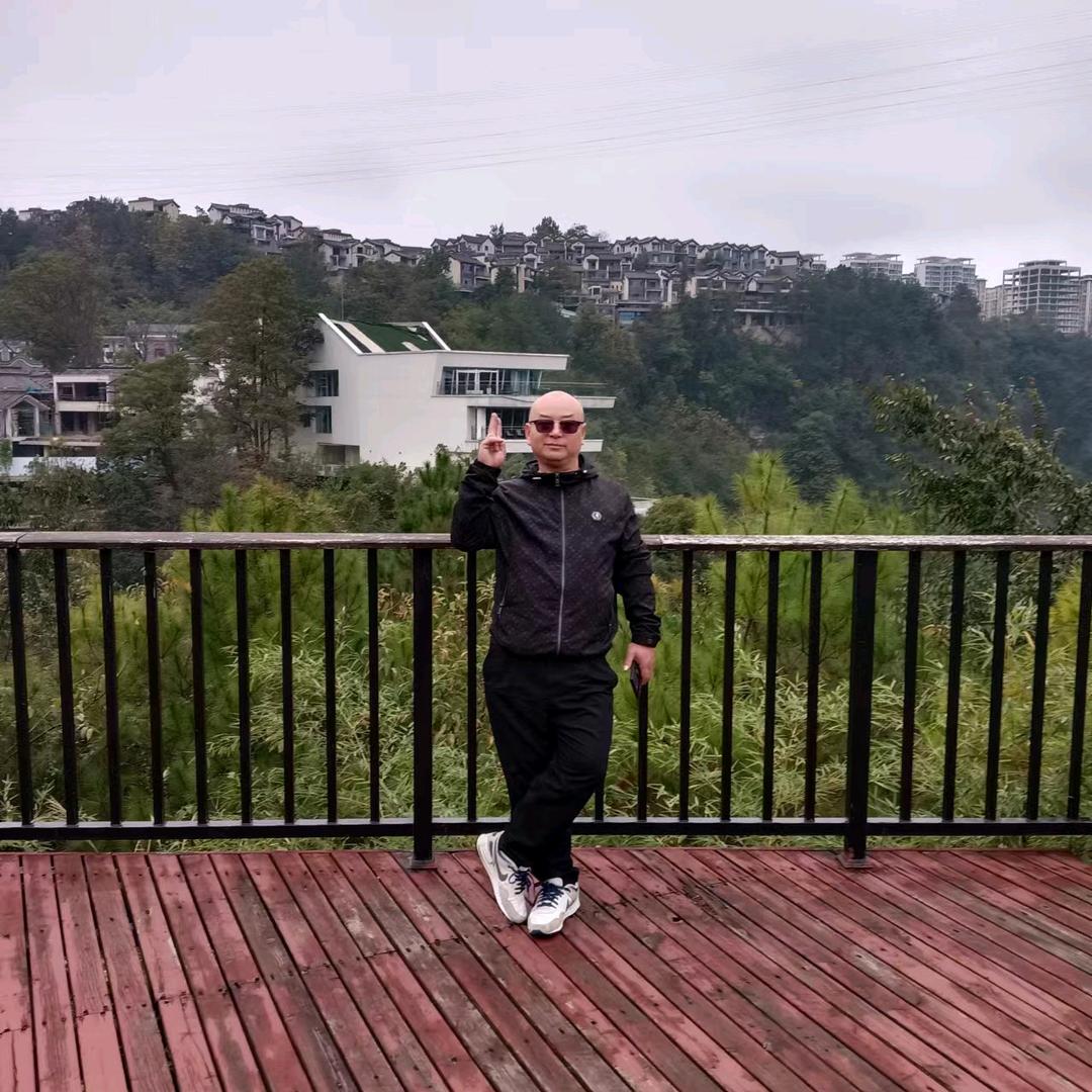 辉哥