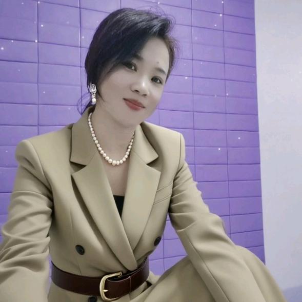 一個有故事的女人💅