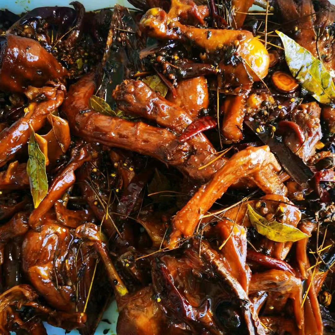 刘小卤吖黑鸭卤味