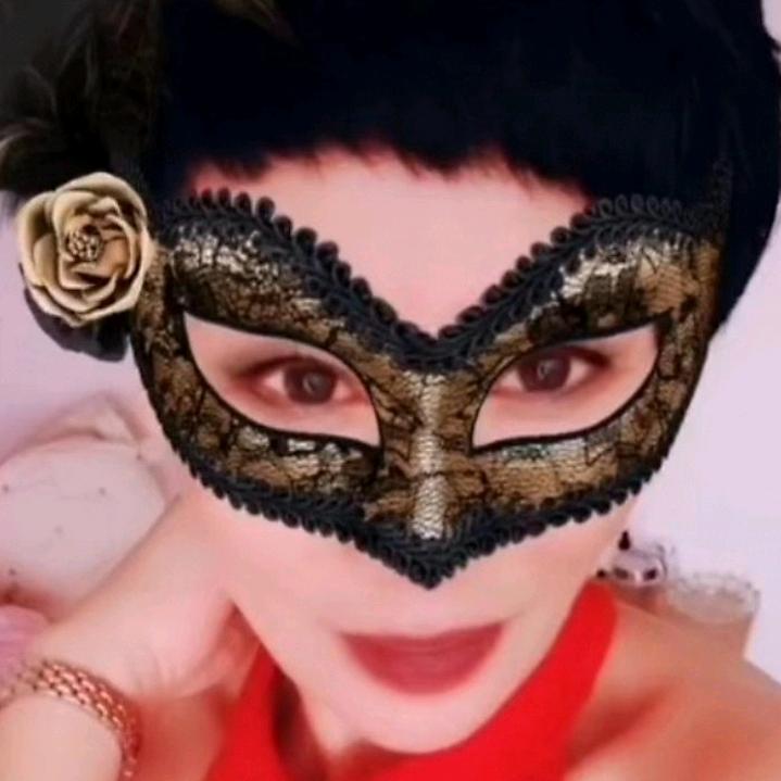 💅不开花的石榴💅