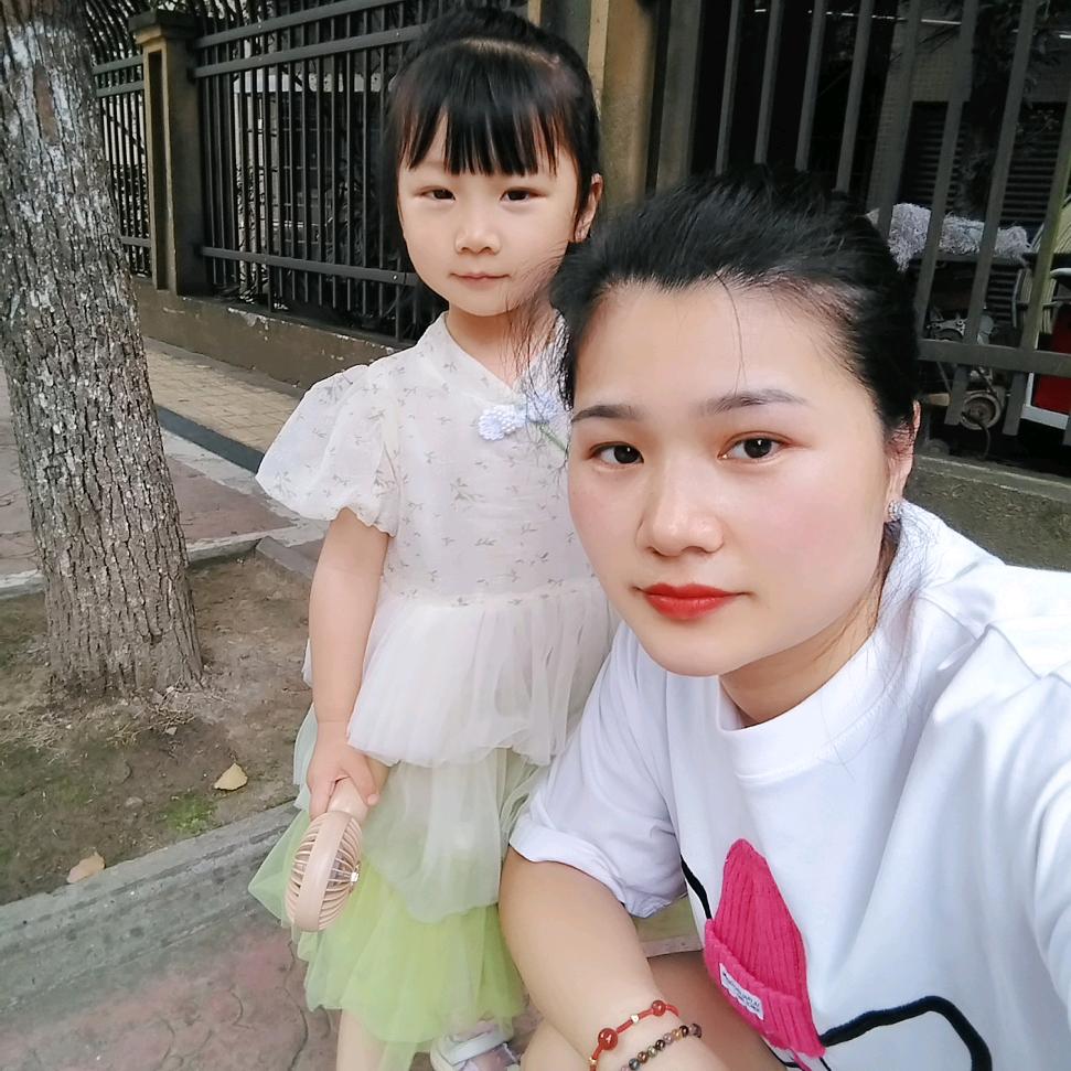 江荣.江艳👨‍👩‍👧‍👦