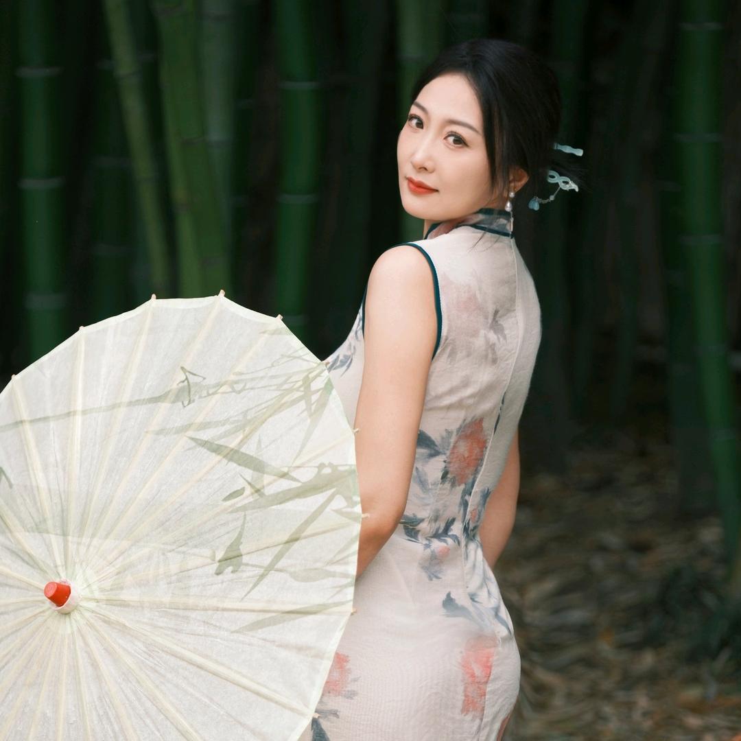 倾城女子体态管理