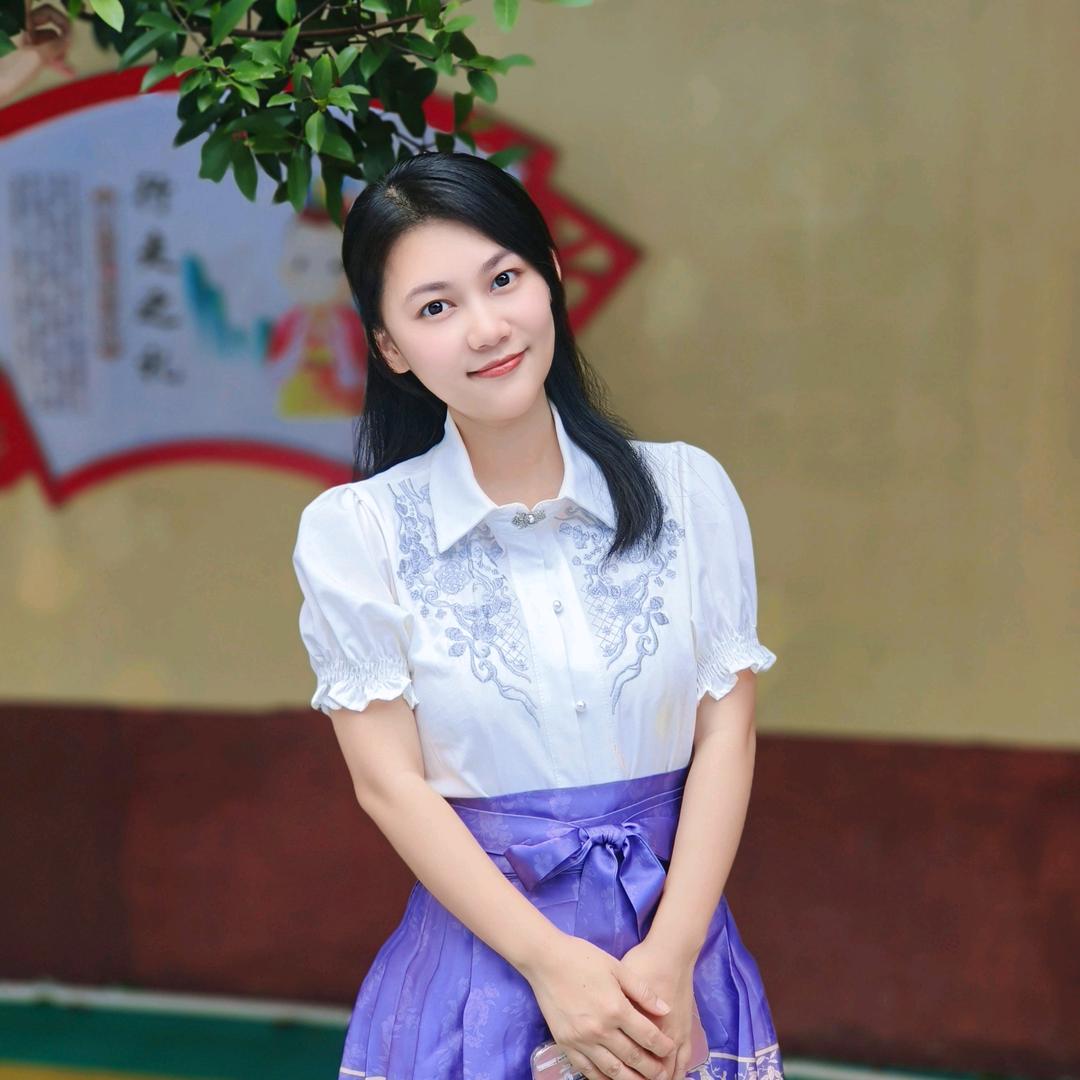 爱讲故事的乐乐园长