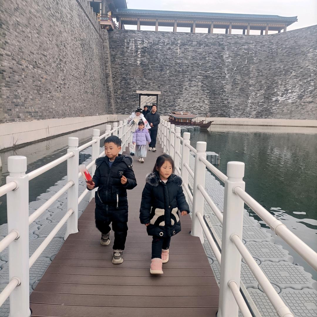 帆帆瑶瑶