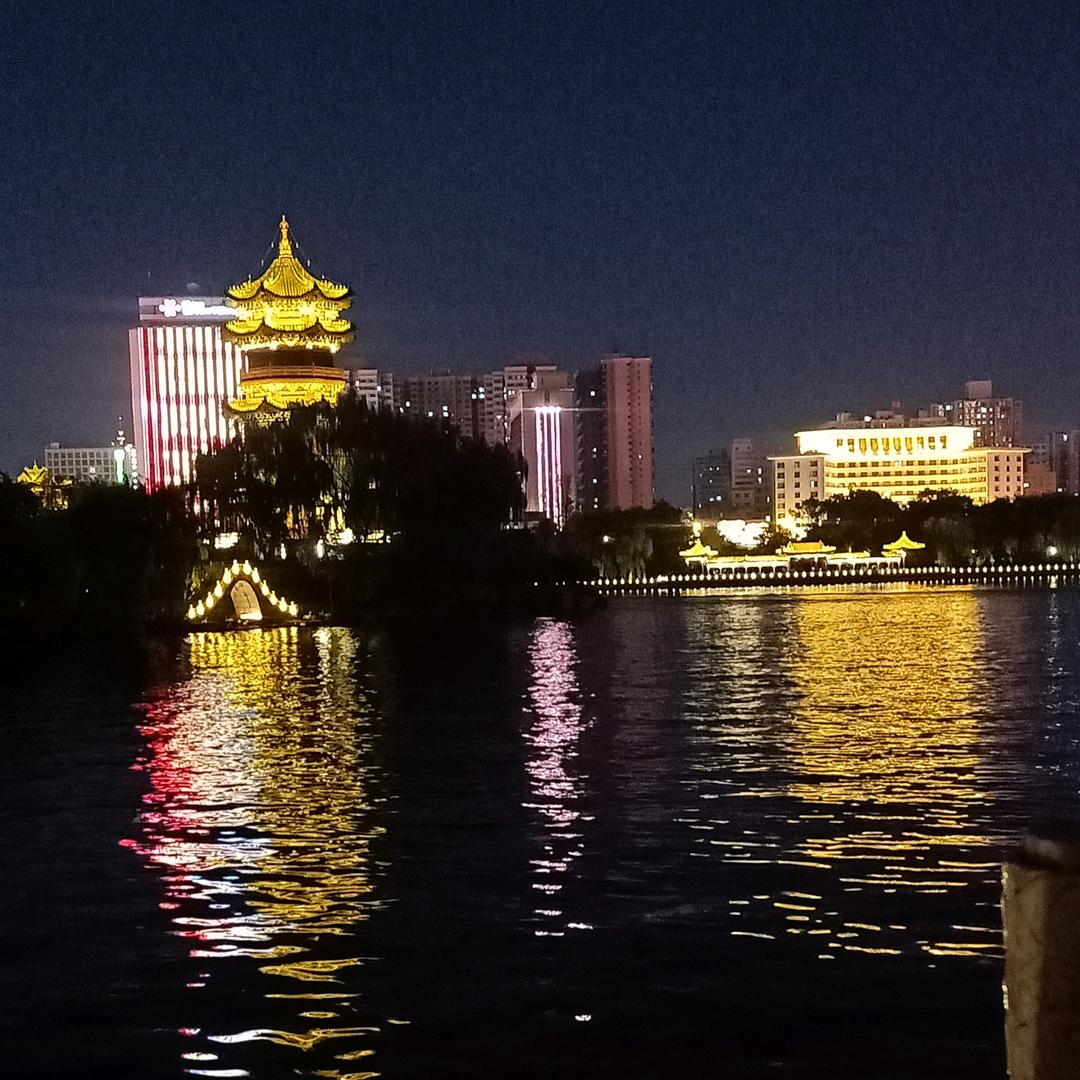 `❁✲ﾟ心静如水$@