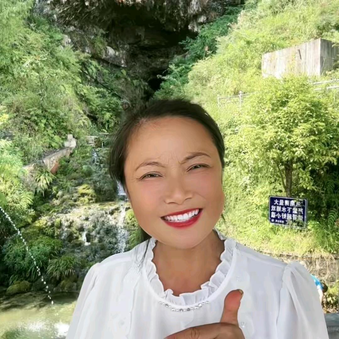 菊姐@开播号，菊姐女装早上9点10分开