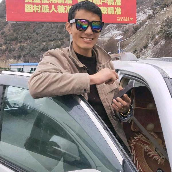 阳塘次仁藏式民宿。