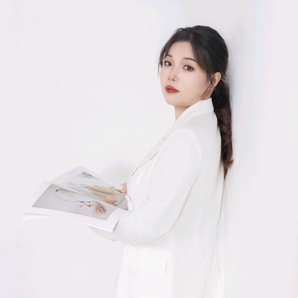 东莞派绅恒温游泳健身~横沥店罗教练