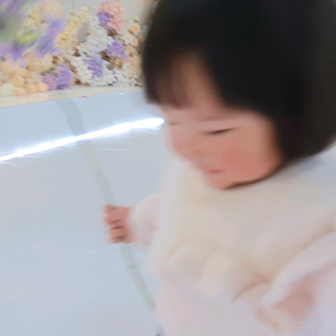 卞少荣′