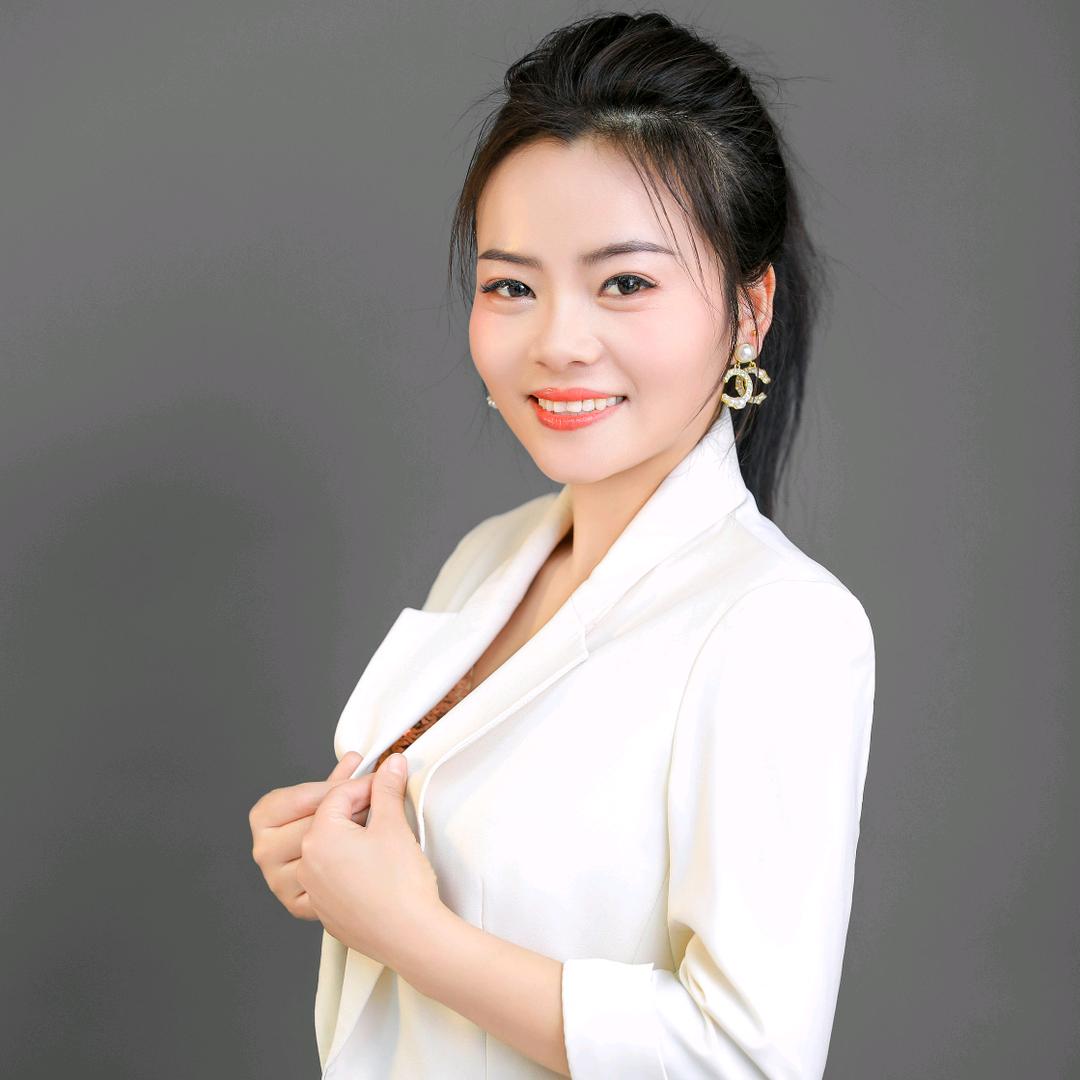 万黛摩颜美业小姐姐👧刘凤❤