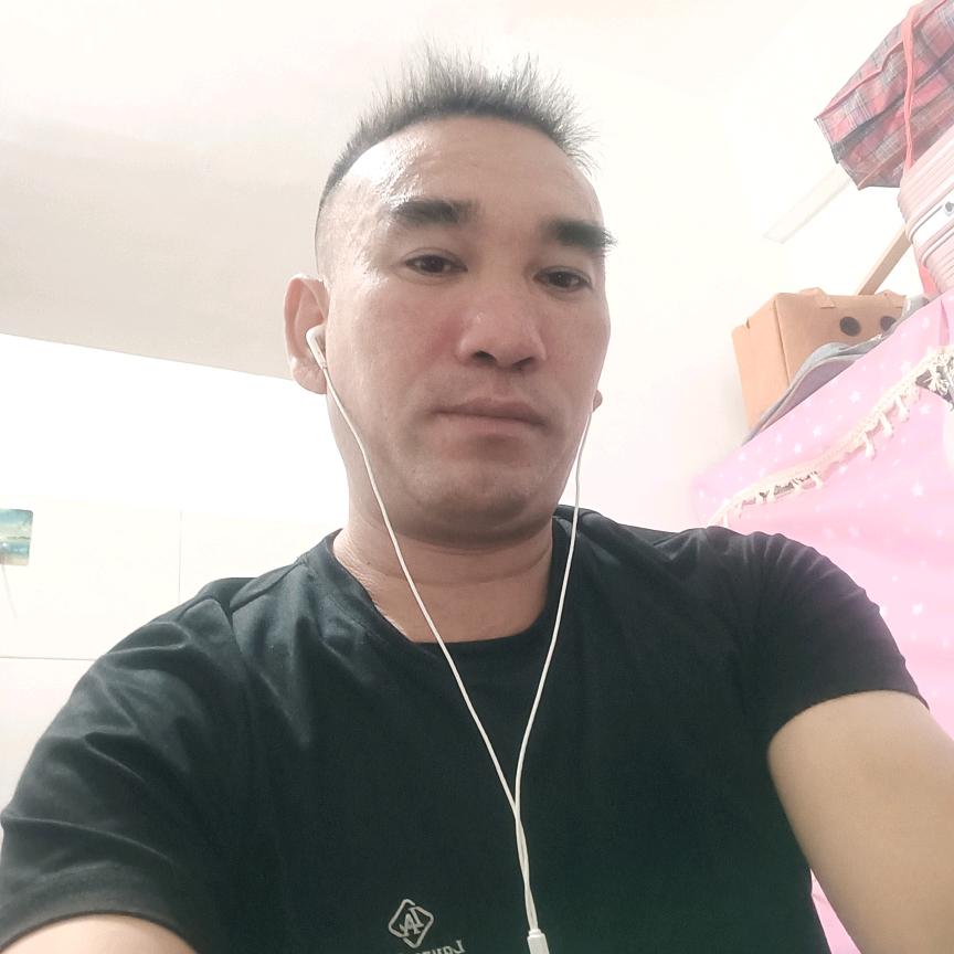 山卡卡的农村人