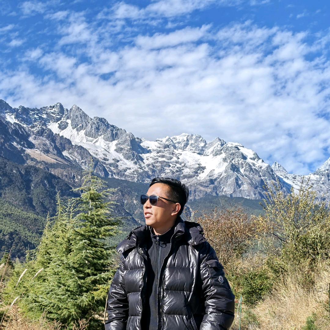 @开大巴的小哥哥