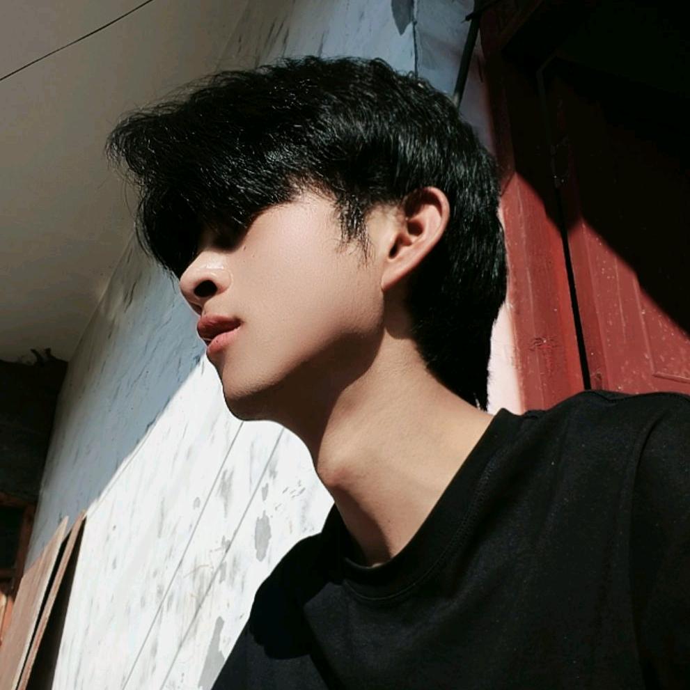 爷的霸气你不配拥有