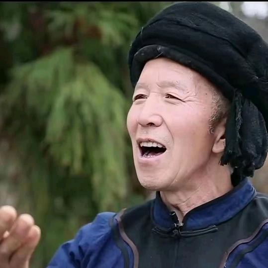 國耀高兴认识您