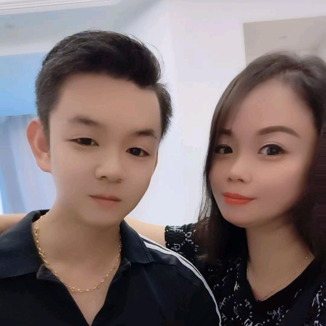 红龙夫妻