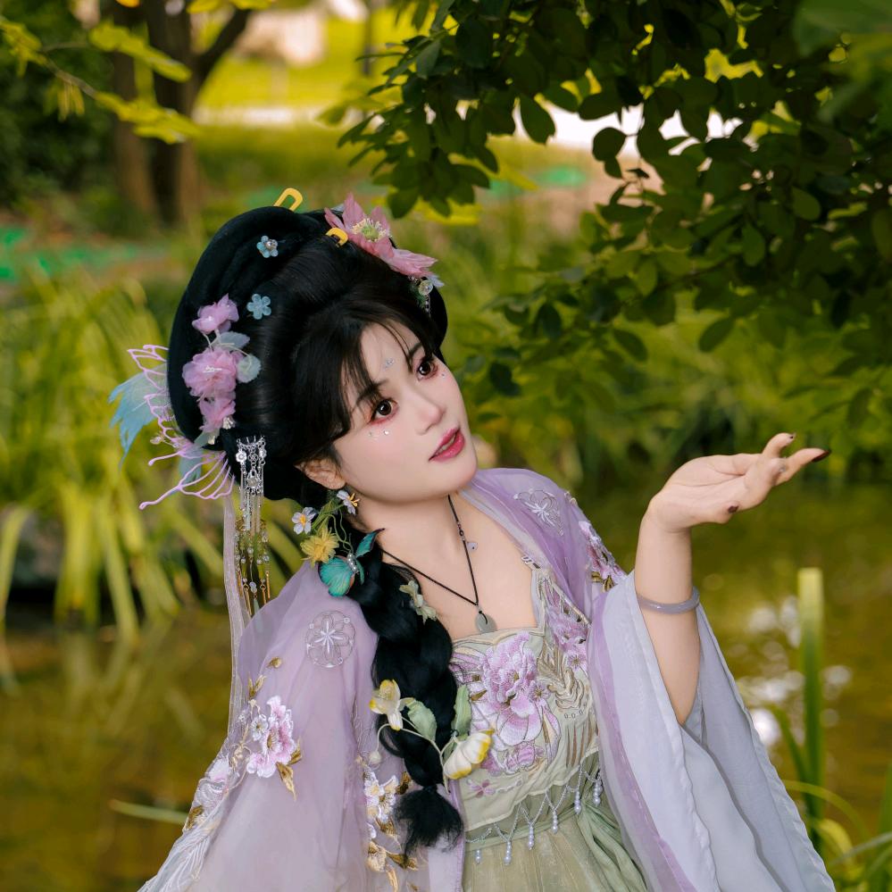 是小暖吖