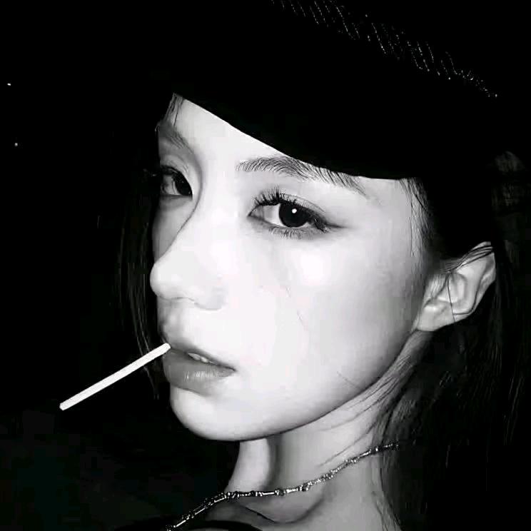 性感的母蟑螂