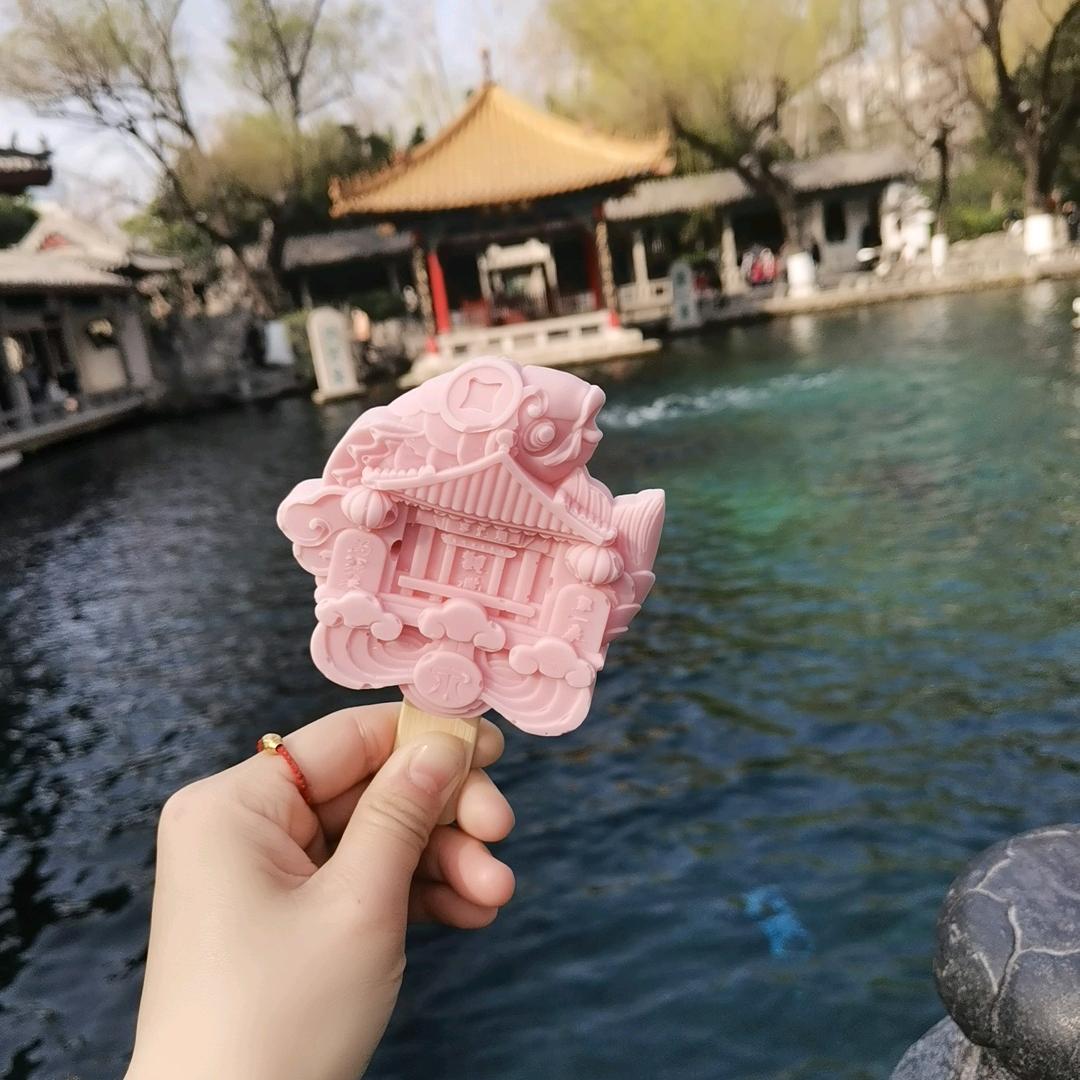 布丁奶油卷吖