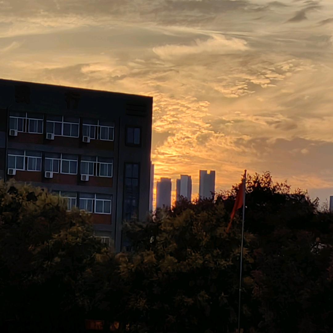 超级无敌皮皮童老师