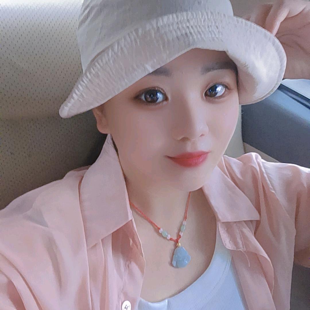 英子