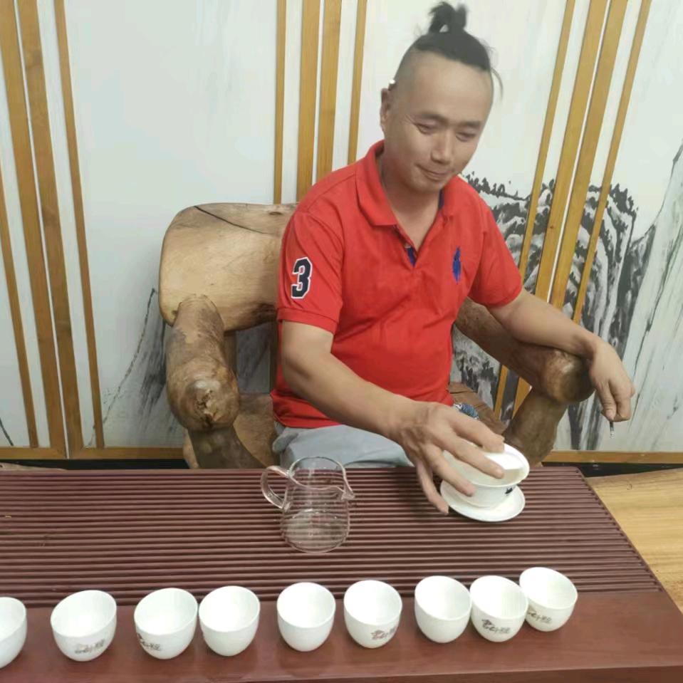 白沙黄金滩蹦迪舞会群管平哥