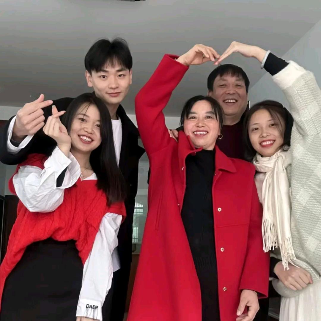 邱石秀鲜果外卖生活坊