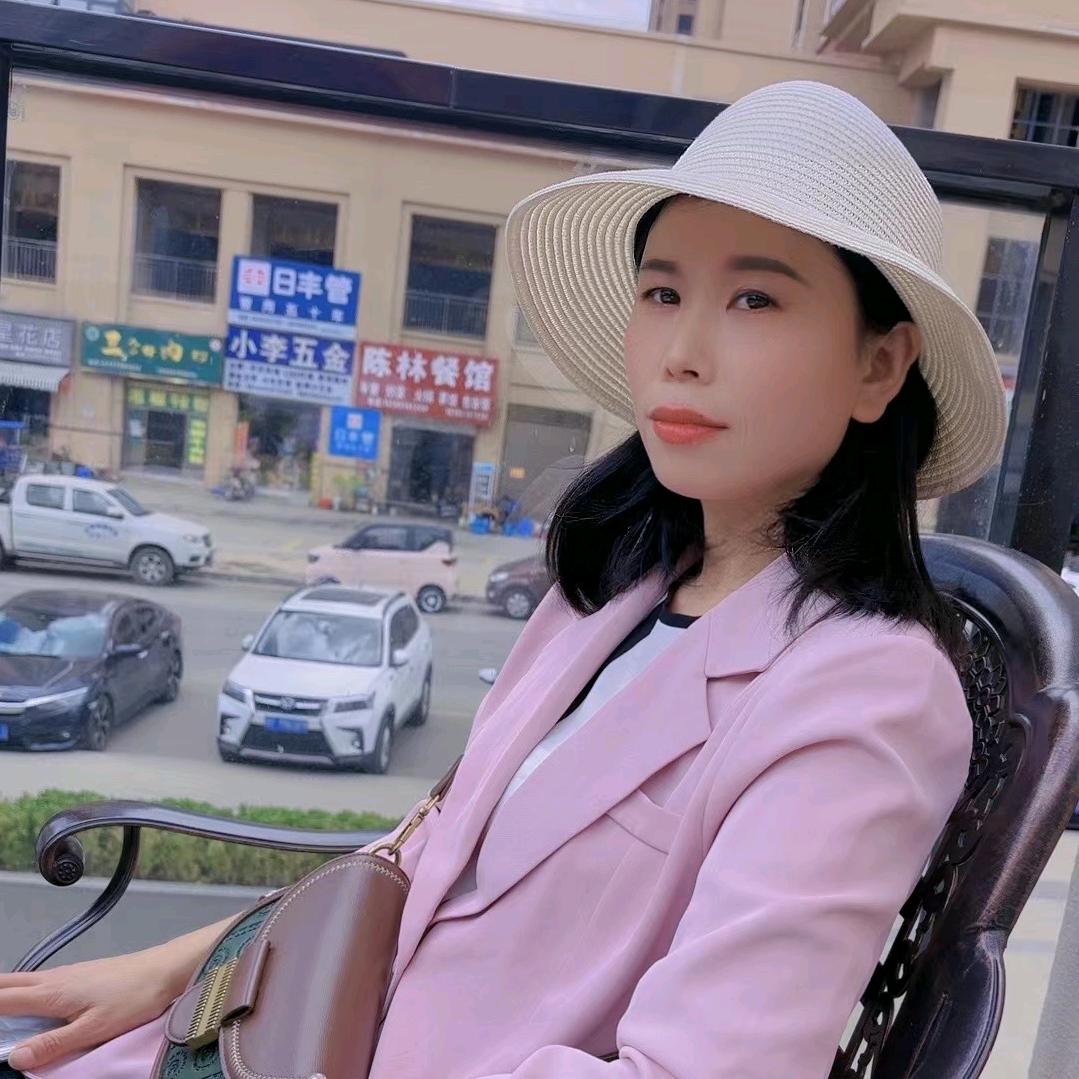 笑一笑，十年少