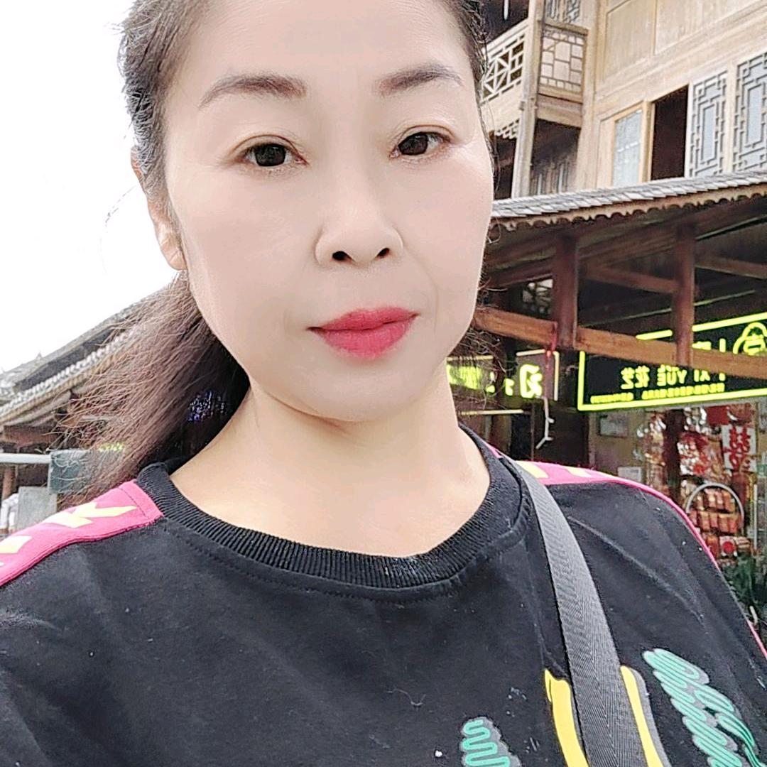 且兰舞阳社区歌舞队冯世梅