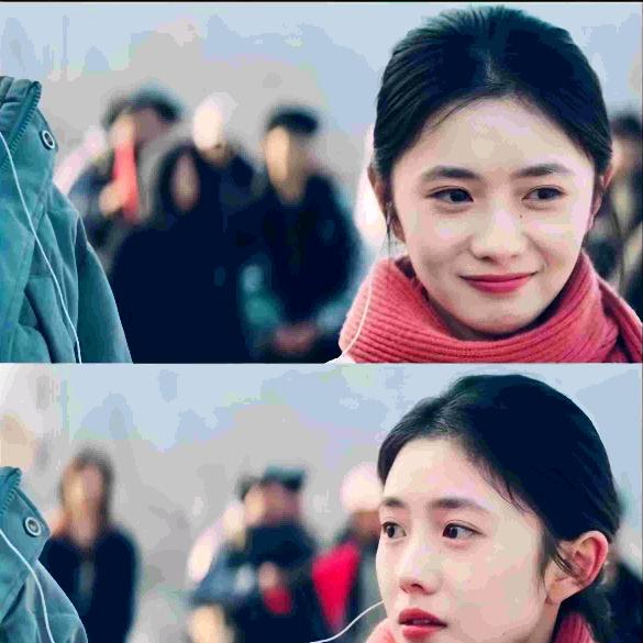 张记大康努力卖糖葫芦中