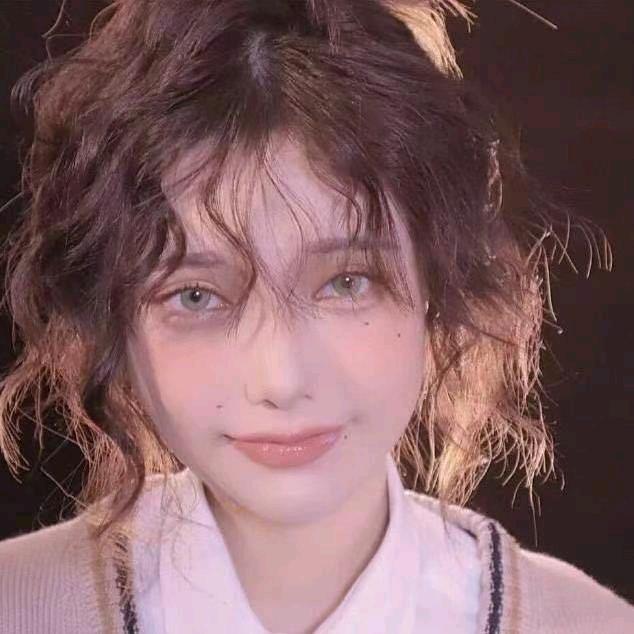 大眼萌妹❤️