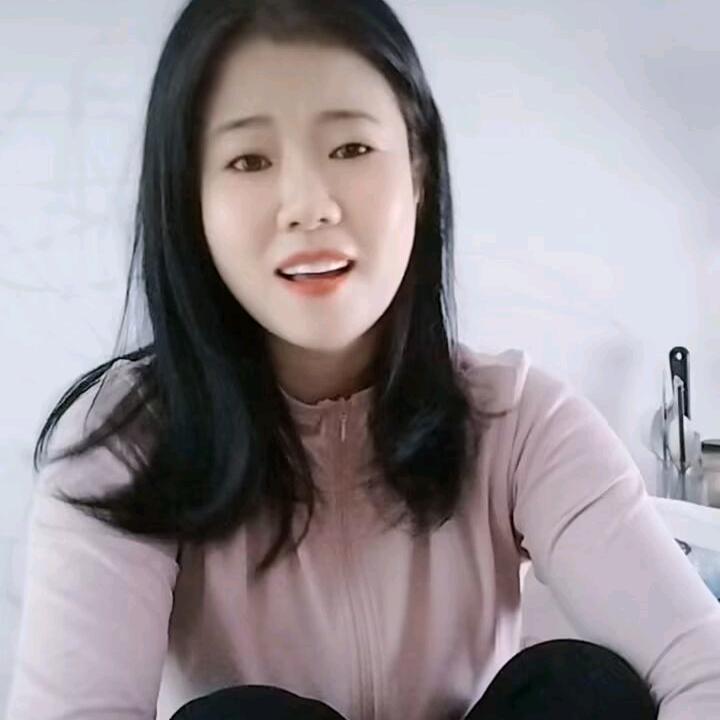 米雅.
