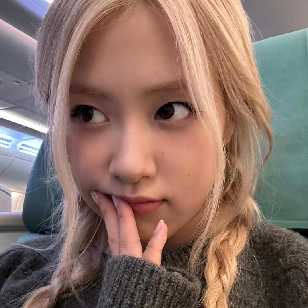 月亮不睡我不睡.