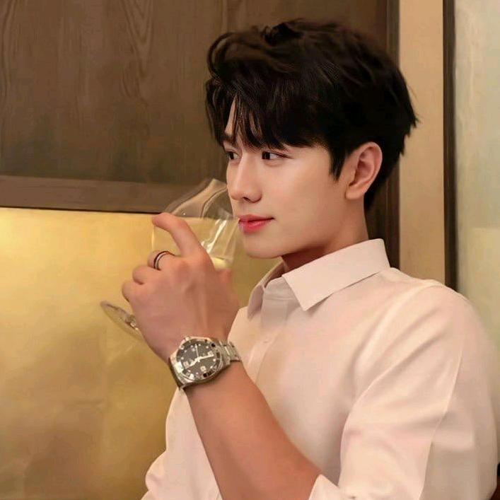 𝓵𝓪𝓰𝓲𝓙𝓸𝓱𝓷華