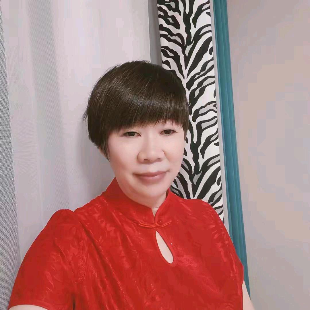 钱包姐：追剧。