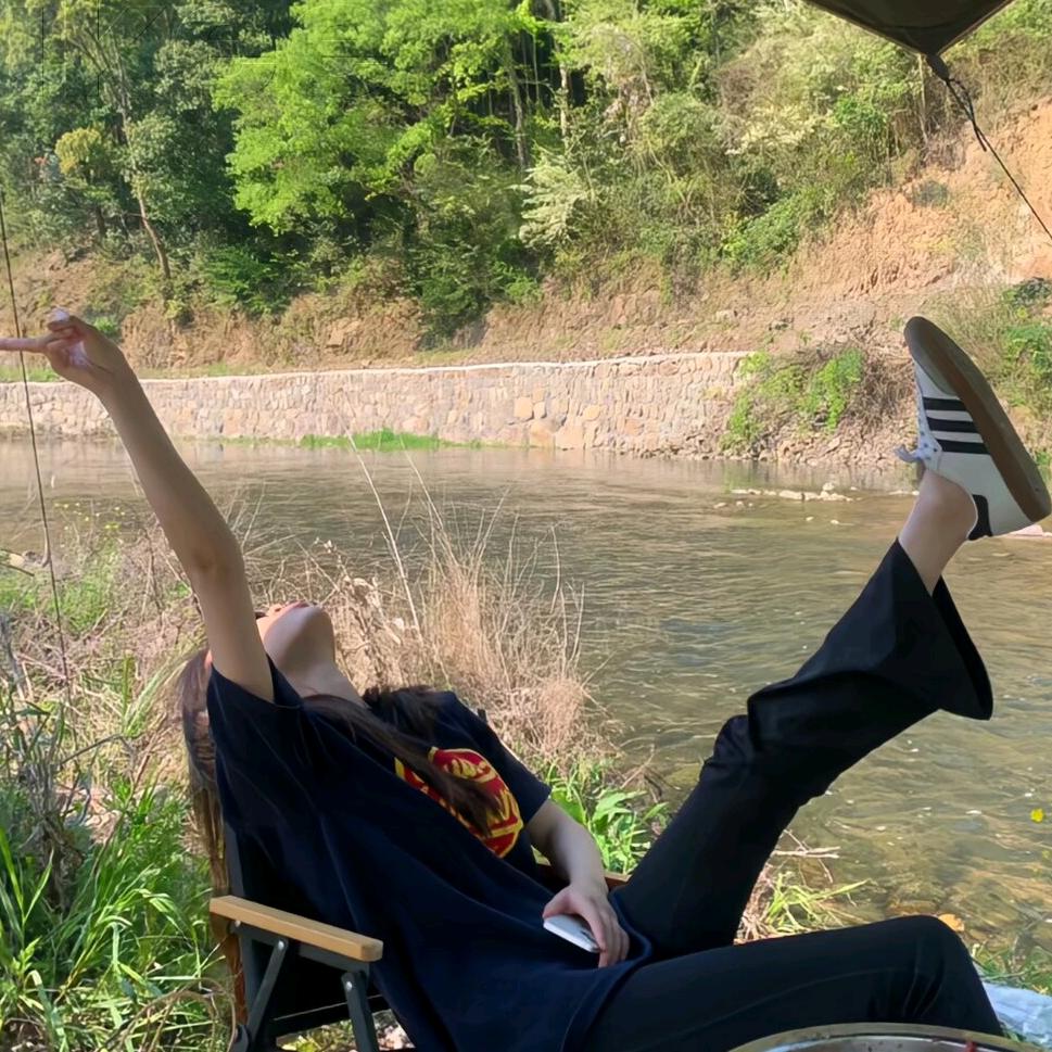 哨喊💃