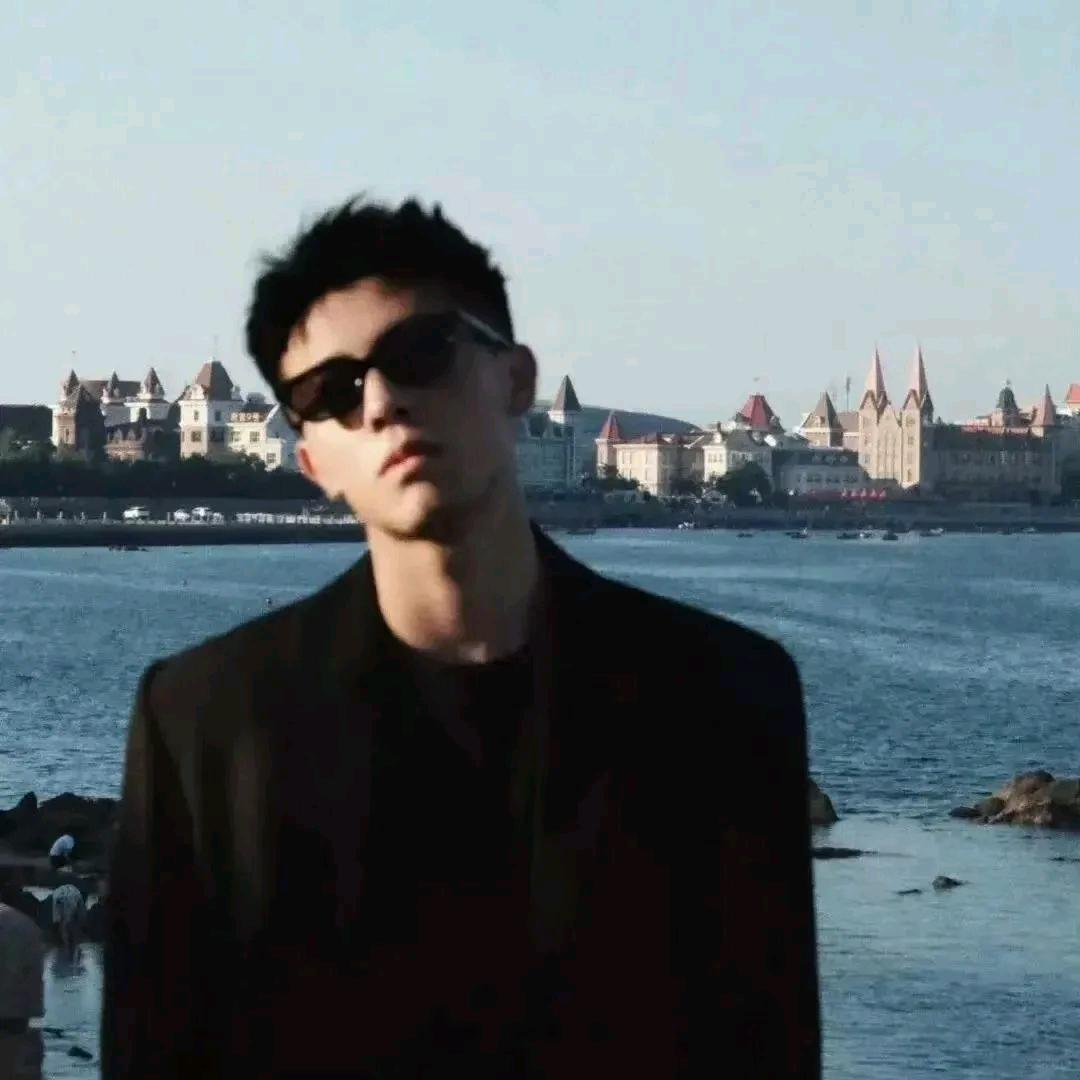 ✐๊๋ؓ 花海🌺